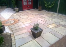 Main photos of Holmes and Gardens Landscaping