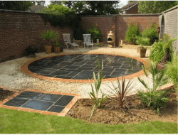 GARDEN DOCTORS LANDSCAPES logo