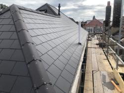 BAILEYS ROOF CARE LTD Logo