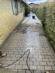 Main photos of Home&dry uk Roofing and building