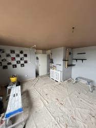 Ceiling plastering 