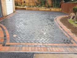 Main photos of S & Q Driveways