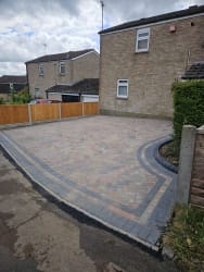 Main photos of S & Q Driveways