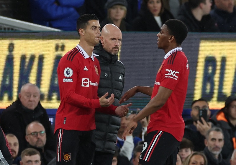 Anthony Martial Jadi Tumbal Kemenangan Manchester United atas Everton, Erik ten Hag: Semoga Tak Cedera Parah