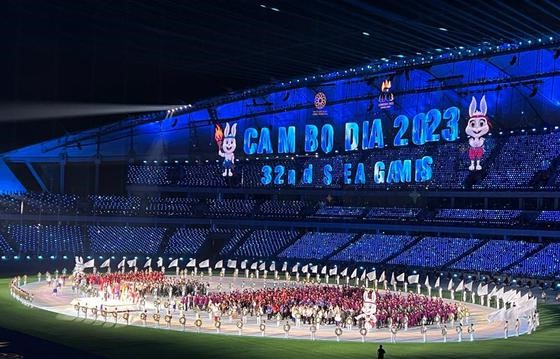 Info Main Bola Kamboja Minta Maaf! Terkait Insiden Bendera Merah Putih Terbalik pada Gladi Resik Opening Ceremony SEA Games 2023