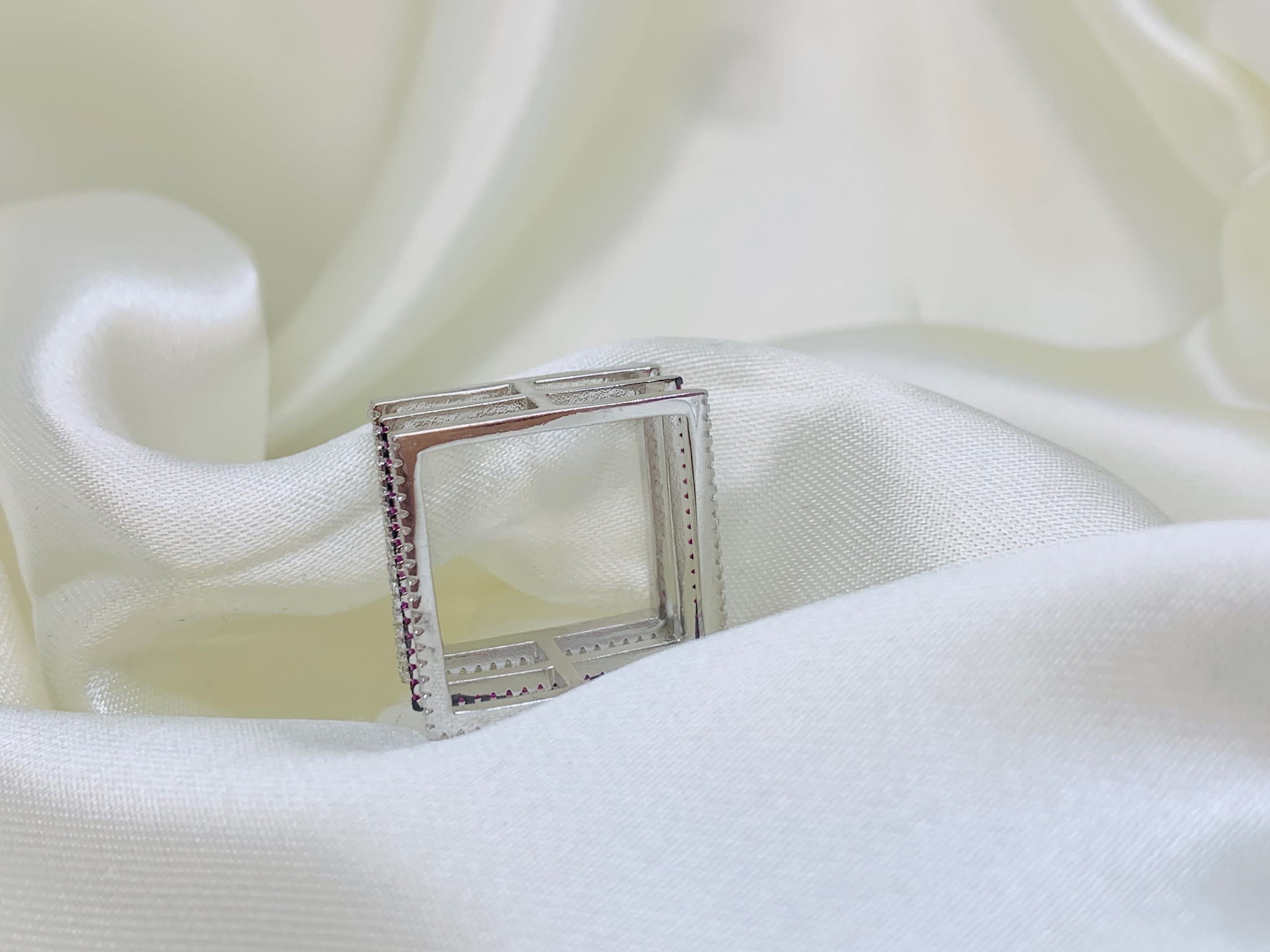 R6064