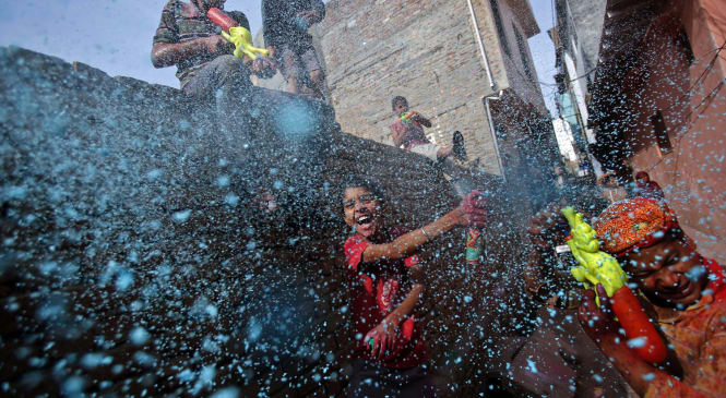 This is How These 5 States of India Celebrate Holi