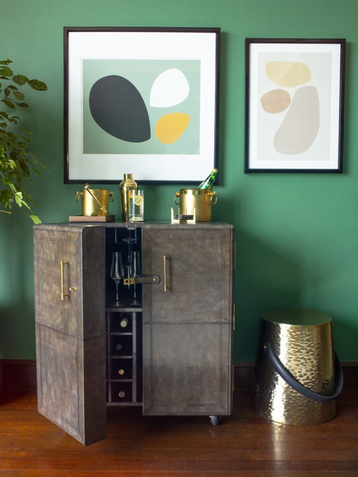 Bar cabinet and trolley buying guide