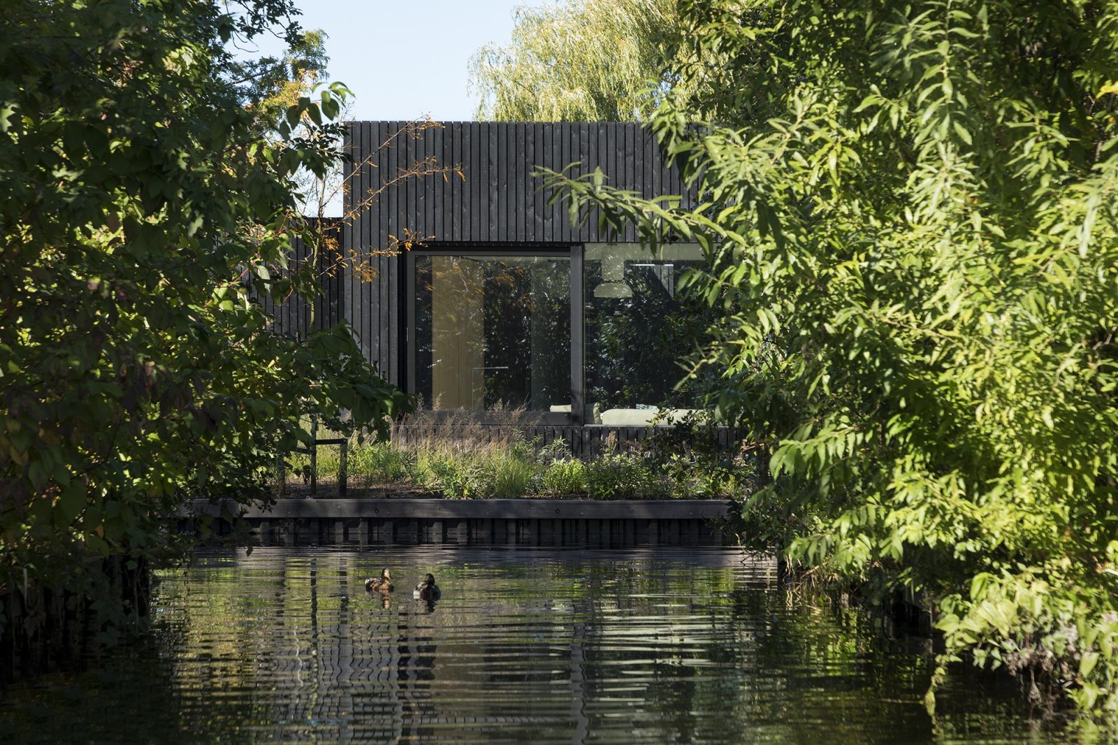 7 Incredible Tiny Homes Around The World You’d Love To Live In