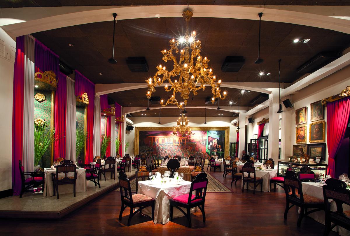 A Legend, An Art Center and A Restaurant