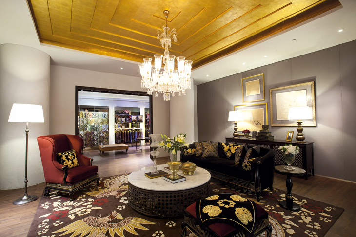 iD Award Winner - Best Interior Designer: Hidajat Endramukti