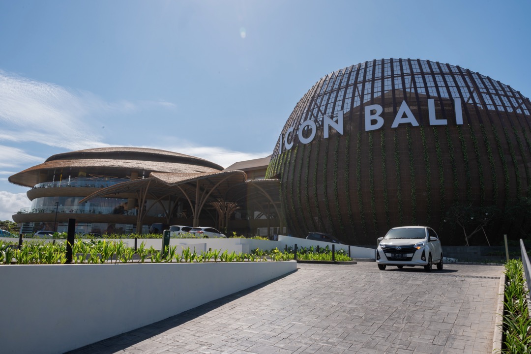 Shaping Sustainable Architecture with EcoVaux