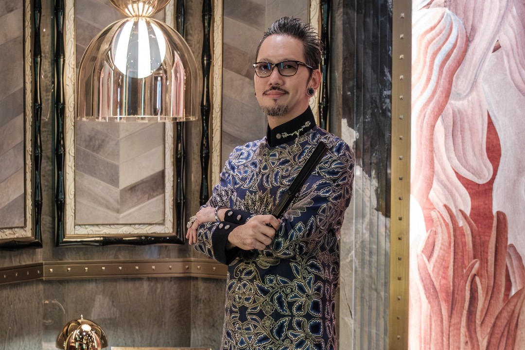 Opulent Lounge: A Reverie Between Art and Interior