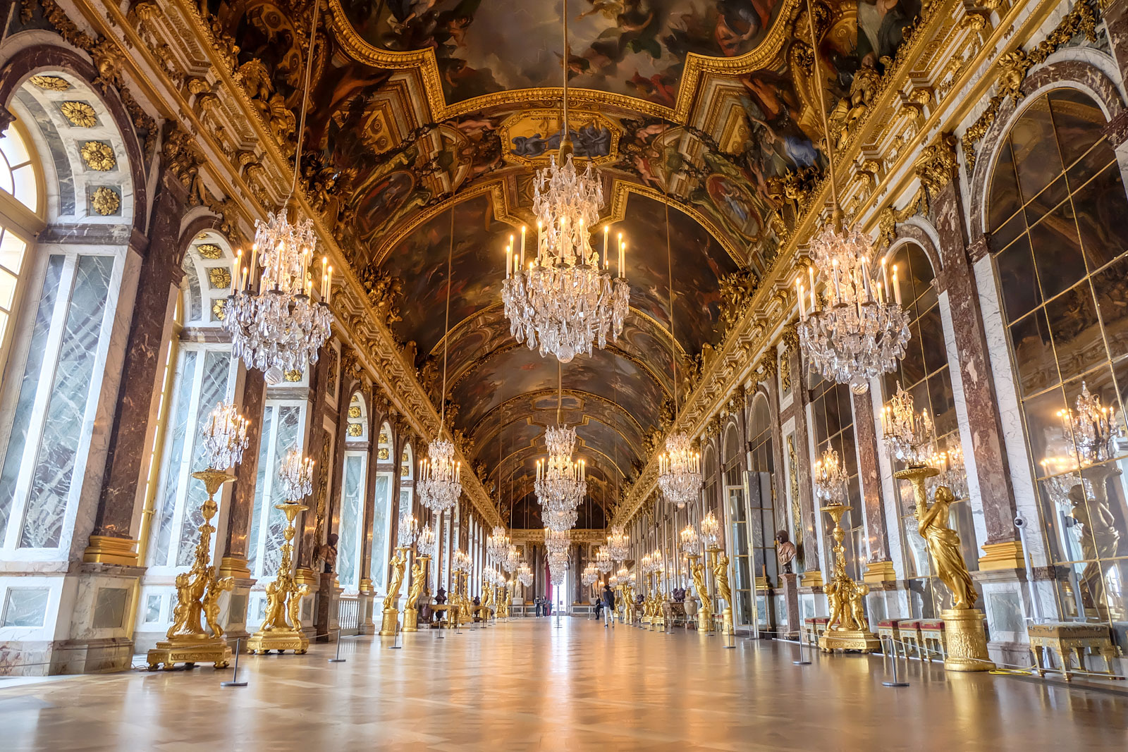 Baroque Architecture: The History, The Form, and The Artists