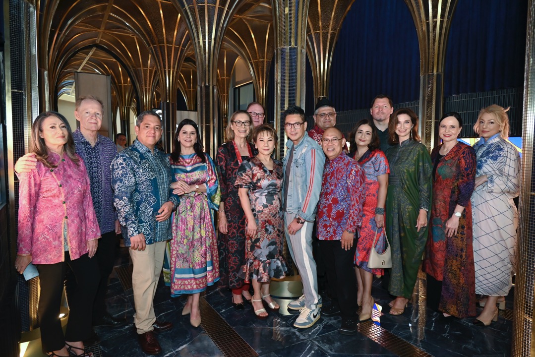 Batik Diplomacy: When Ambassadors Take the Runway