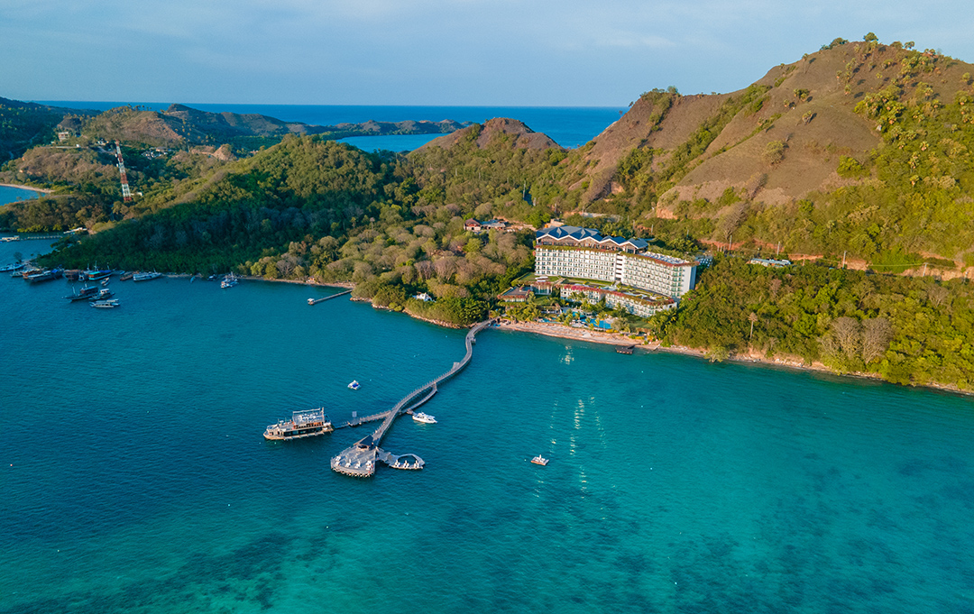 Ayana Komodo Waecicu Beach – Luxury at One with Nature