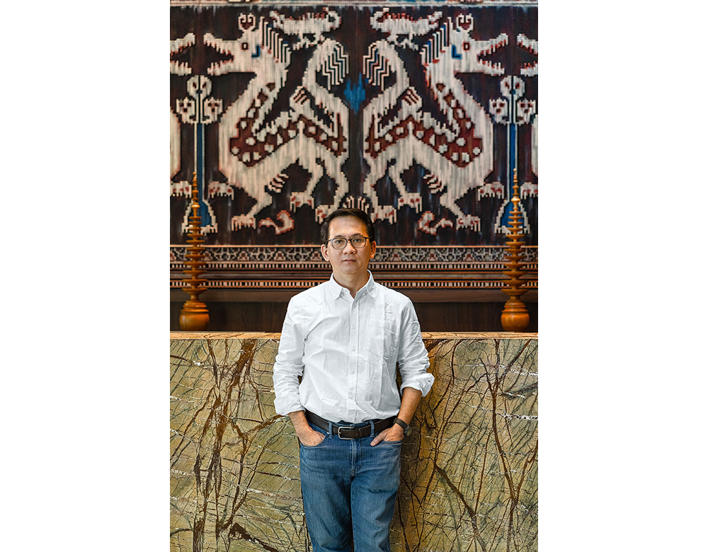 Djony Gouw: Building on the Land of Horses and Weaving