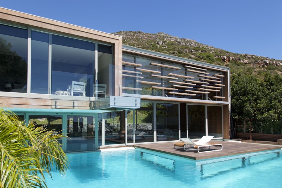 Cool Trends in Swimming Pool Types, Designs, and Styles (2020)