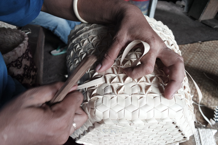 Du'Anyam: Weaving Mothers for a Better Future