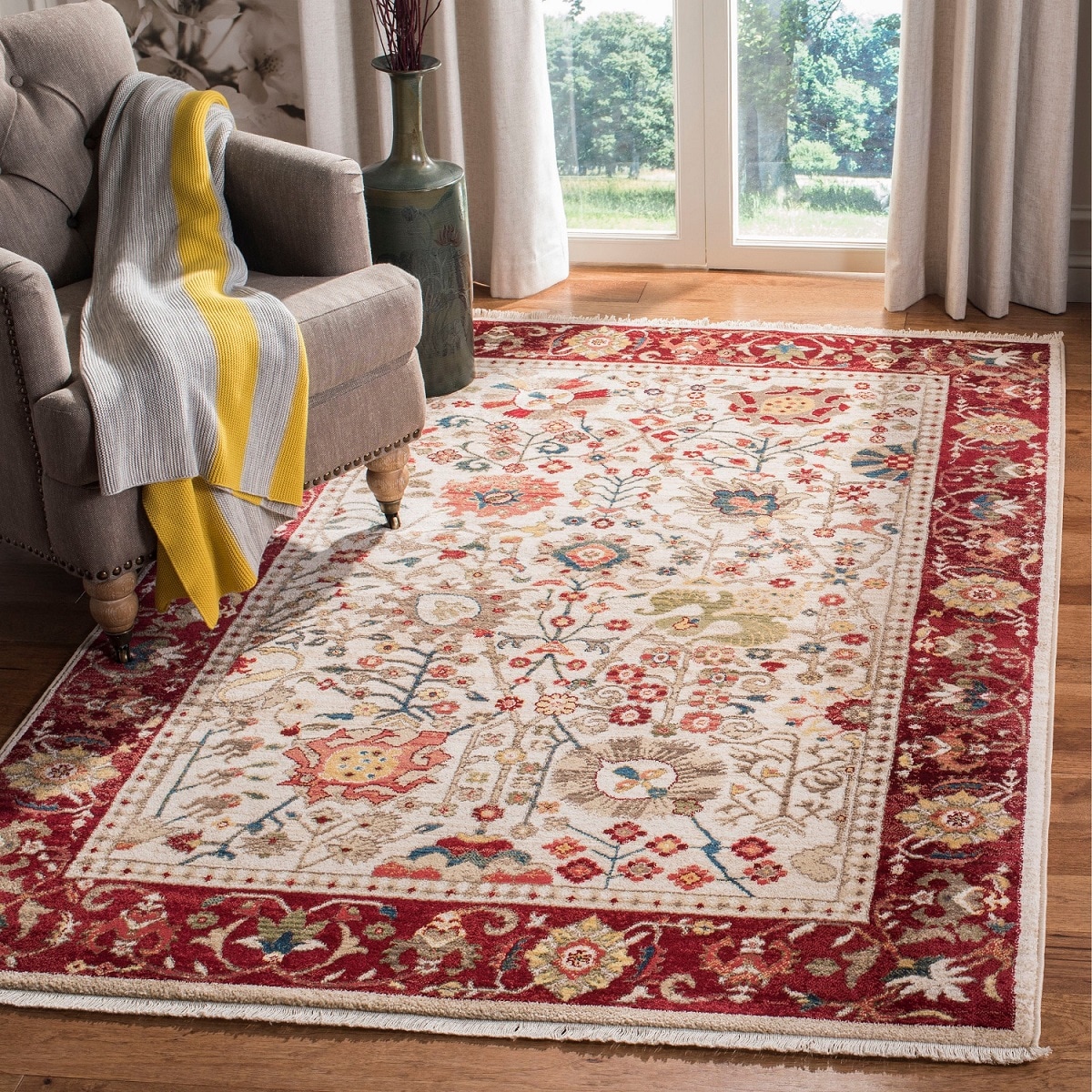 Oriental rug for living room | Source: overstock.com