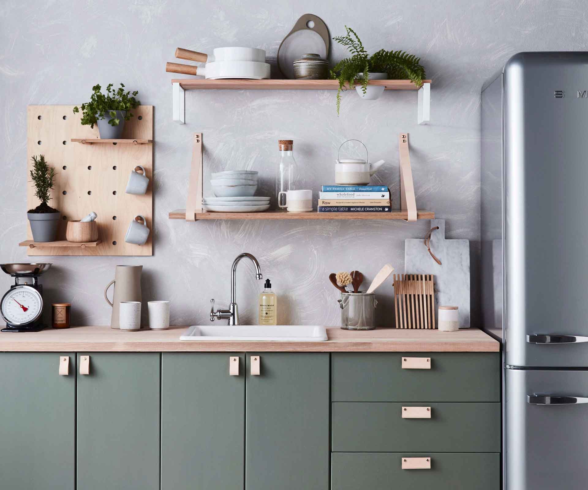 Floating shelves for kitchen | Source: homestolove.co.nz