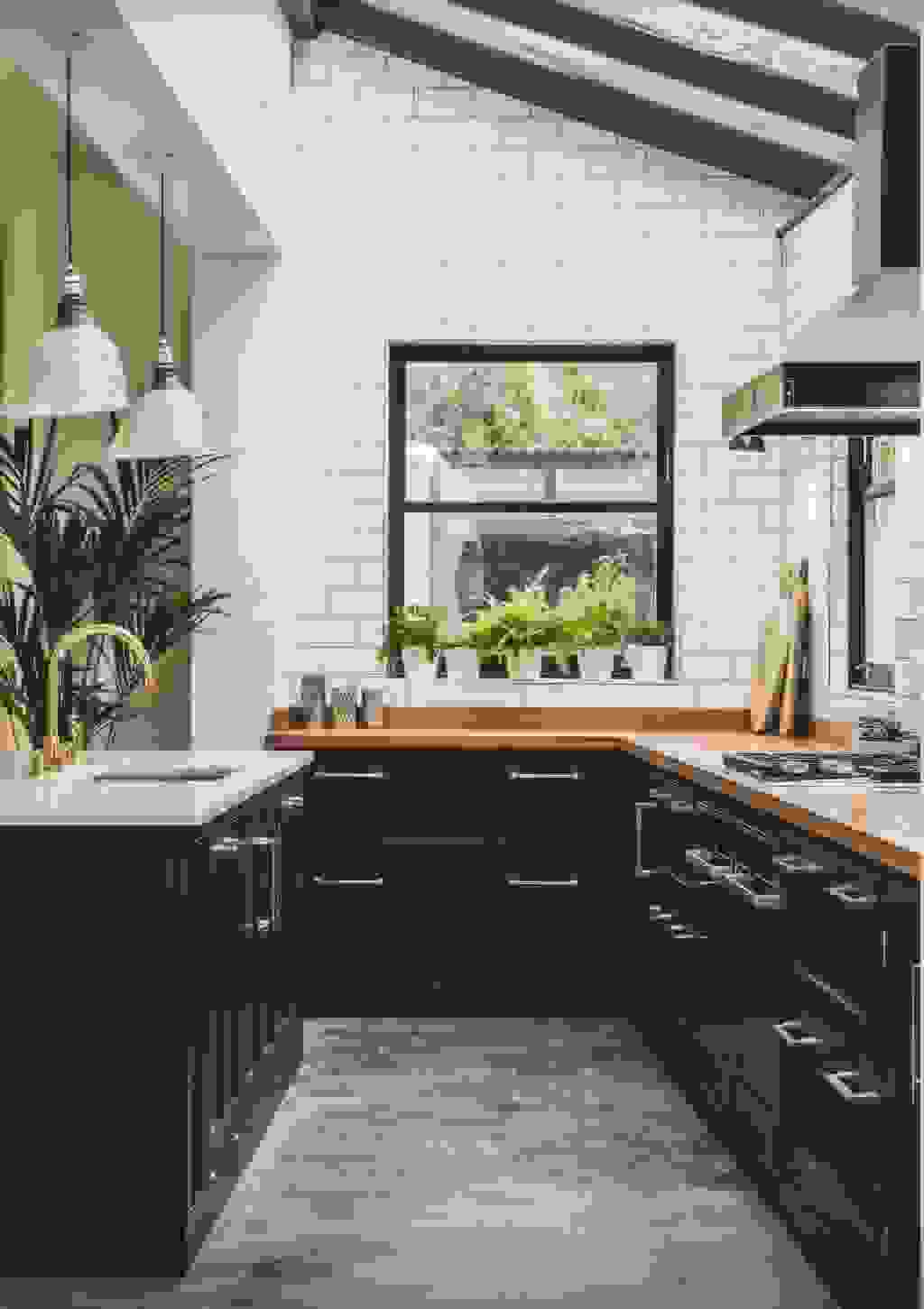 Minimalist kitchen | Source: feasthome.com