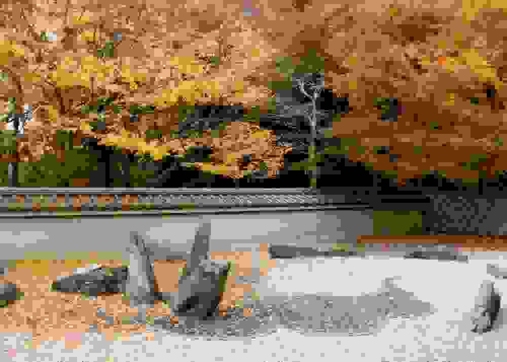 Japanese rock garden | source: japanobjects.com