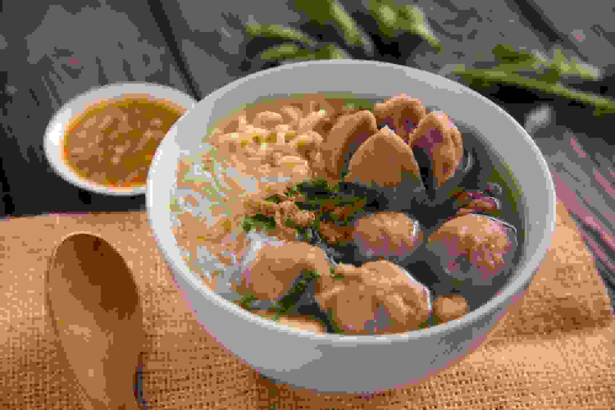 A bowl of bakso | Source: masakapahariini.com