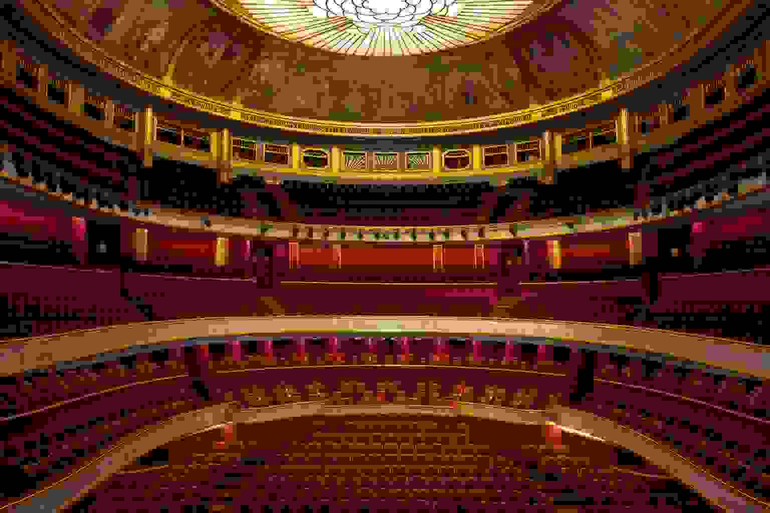 Théâtre des Champs-Élysées interior | Source: theatreinparis.com