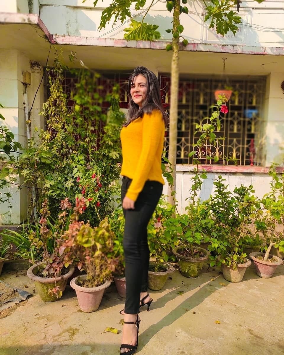 Megha-indore-call-girl