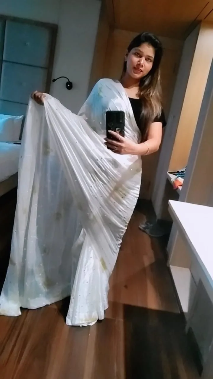 alina-indore-call-girl