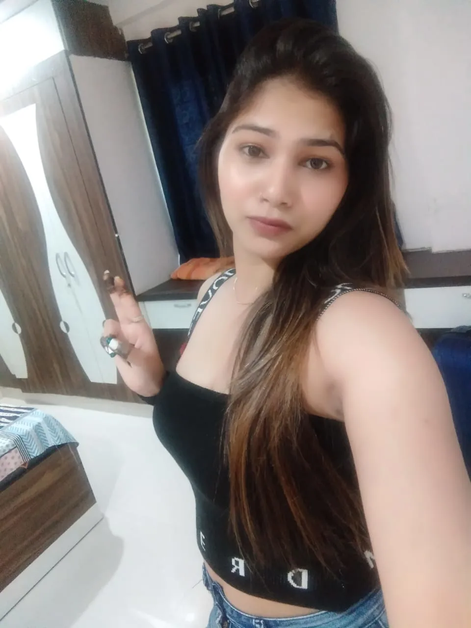 Alina-indore-call-girl