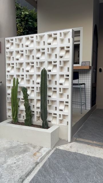 use minimalist brizze block you get good ventilation your house or aritecture look aesthetic on fence