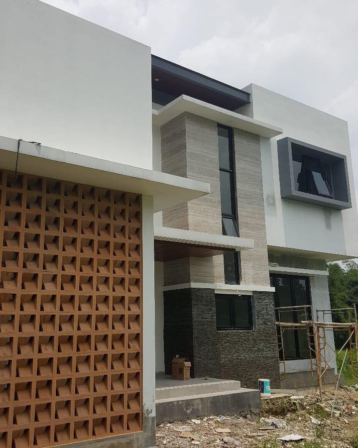 use minimalist brizze block you get good ventilation your house or aritecture look aesthetic on fence