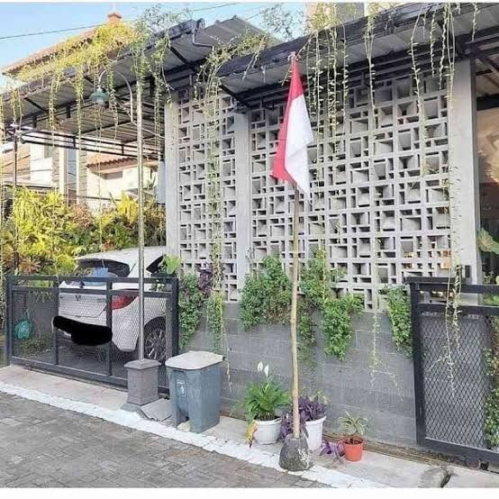 use minimalist brizze block you get good ventilation your house or aritecture look aesthetic on fence