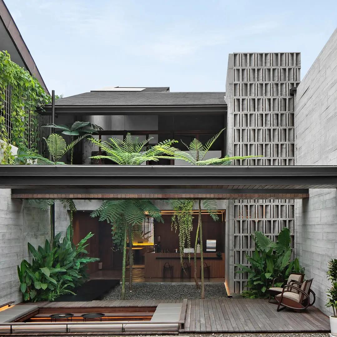 minimalist brizze block or roster beton minimalisinstallation on facade