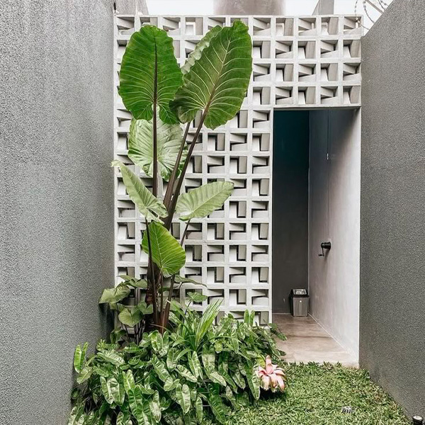 use minimalist brizze block you get good ventilation your house or aritecture look aesthetic on fence