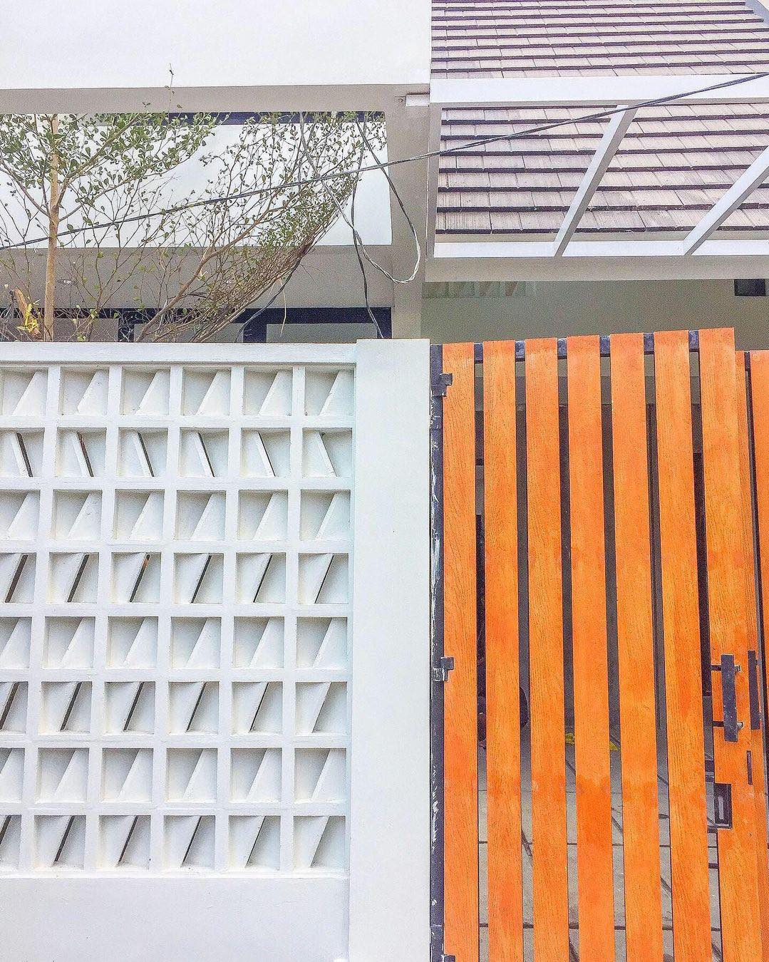 use minimalist brizze block you get good ventilation your house or aritecture look aesthetic on fence