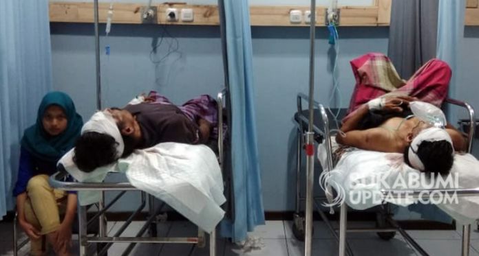 Tabrakan Kreta vs Treuk di Cicurug,Motor Ngiring Terhimpit Tabrakan Kreta vs Treuk di Cicurug,Motor Ngiring Terhimpit