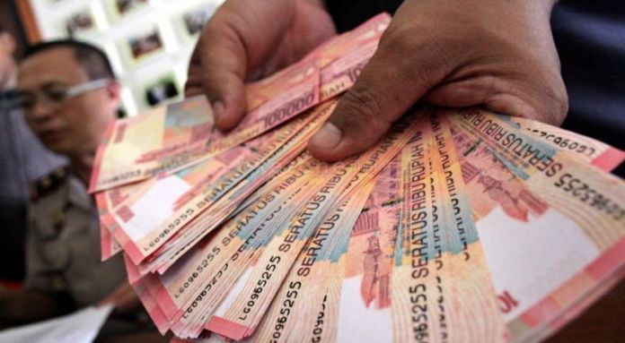 Sri Mulyani Ingatkan Eksportir Geura Pulangkeun Dolar AS Sri Mulyani Ingatkan Eksportir Geura Pulangkeun Dolar AS