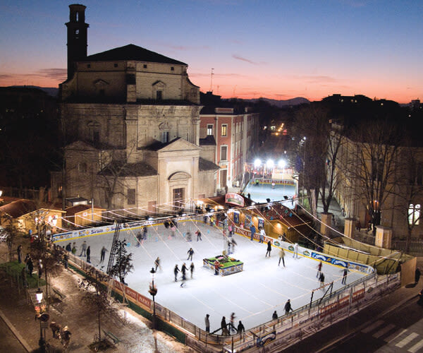 Ice skating rink for rent| Industrial Frigo Ice | Ice & Snow Rides Manufacturer