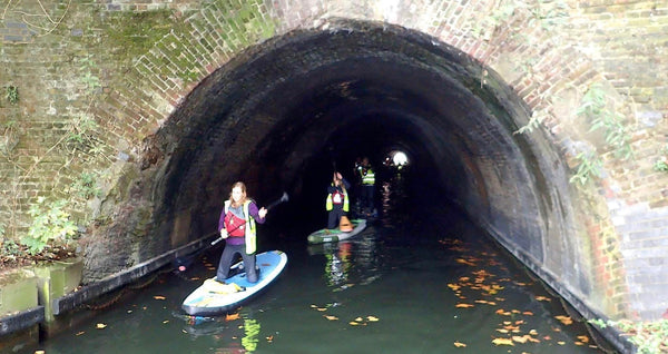 Paddleboarding Through London for Two 