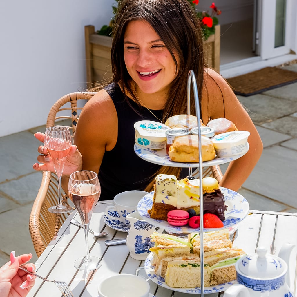 Tour & Sparkling Tea for Two at Wildshark Vineyard