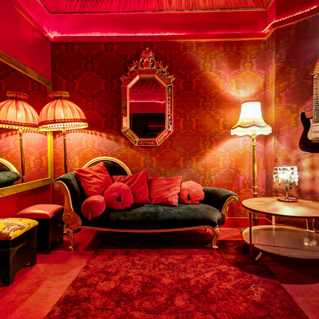 Overnight Stay in Brighton at Hotel Pelirocco