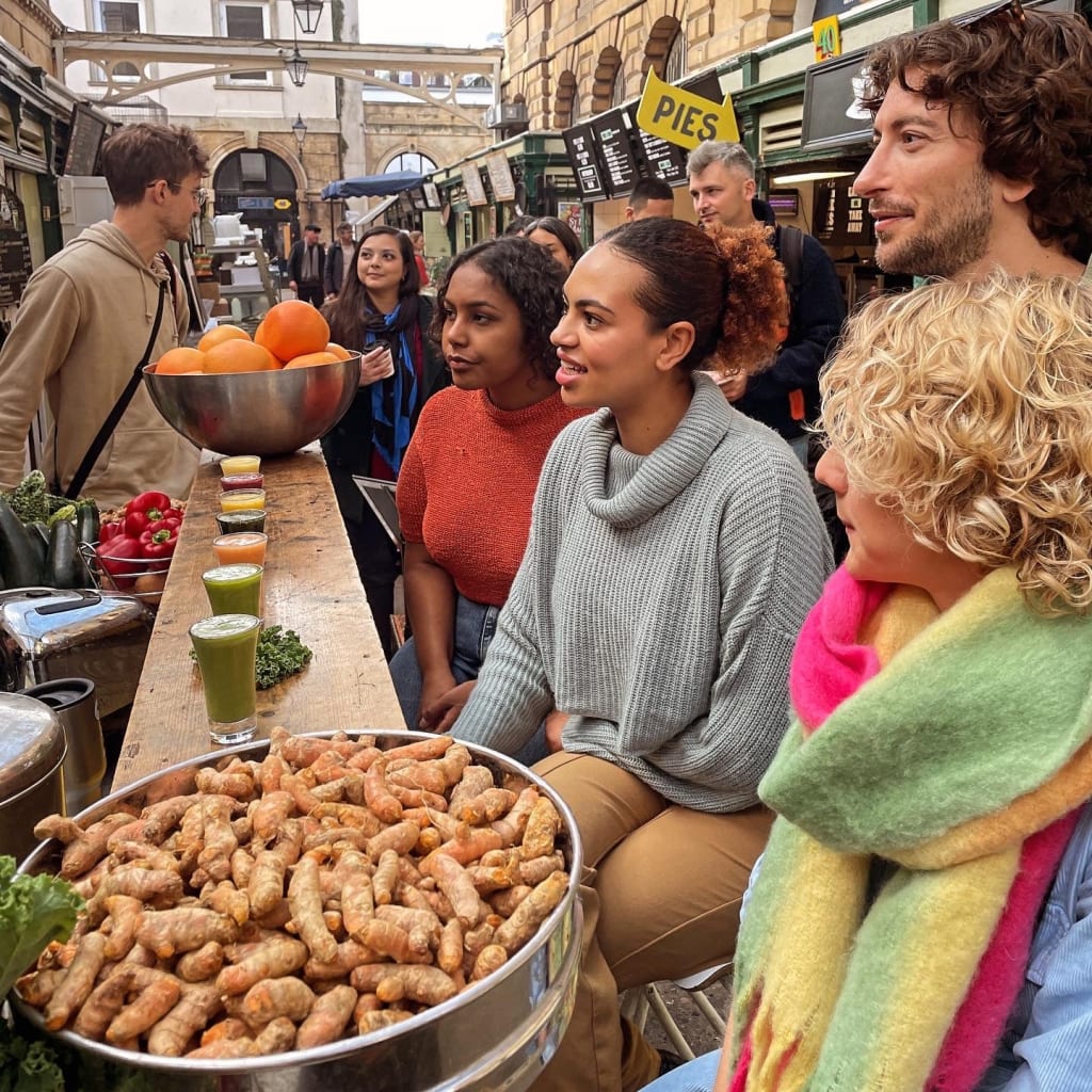 Hotspots and Hidden Treasures Tour in Bristol