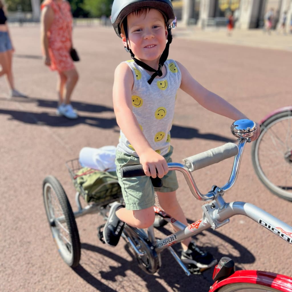 Private Family Cycle London Landmarks