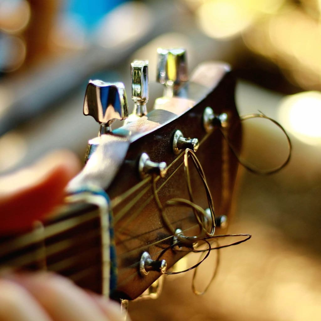 Learn Blues Guitar with ex. Strangler John Ellis