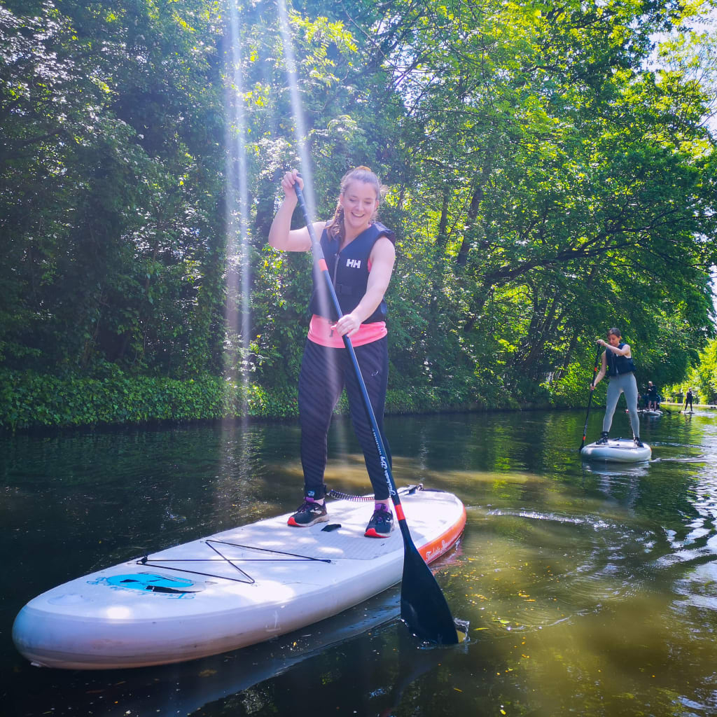Learn to Paddle board through London
