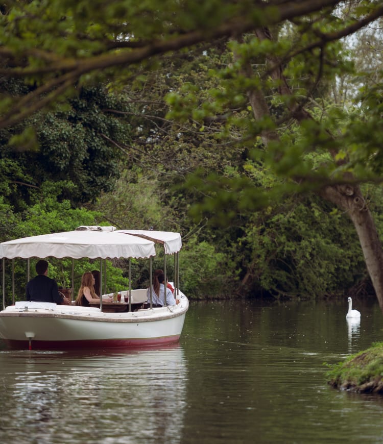 Riverboat Cruise with Afternoon Tea in Oxford
