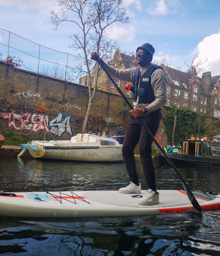 Learn to Paddle board through London